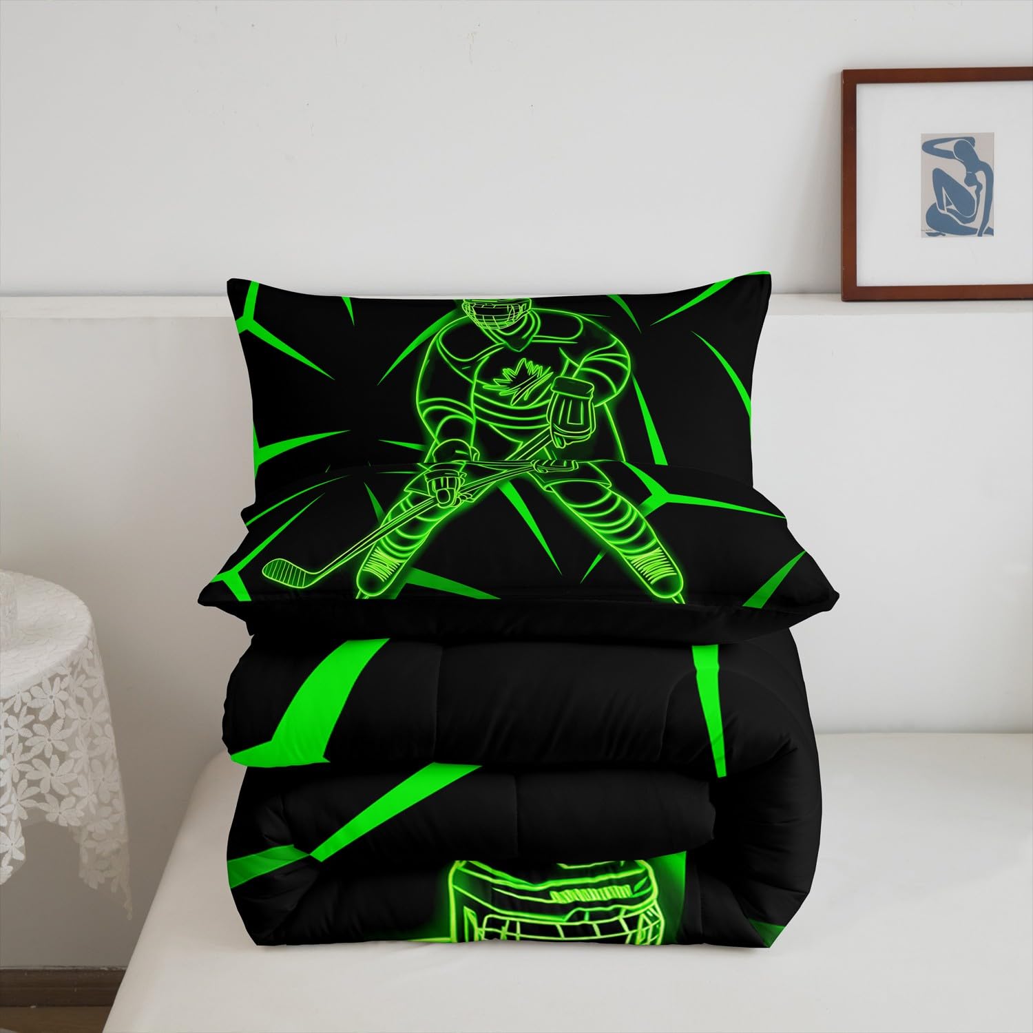 Manfei Ice Hockey Player Kids Comforter Set Toddler Size,Neon Geometric Triangles Lines Bedding Set,Boys Girls Room Decor,Winter Sports Gaming Down Comforter,Green Black Duvet Insert,1 Pillowcase
